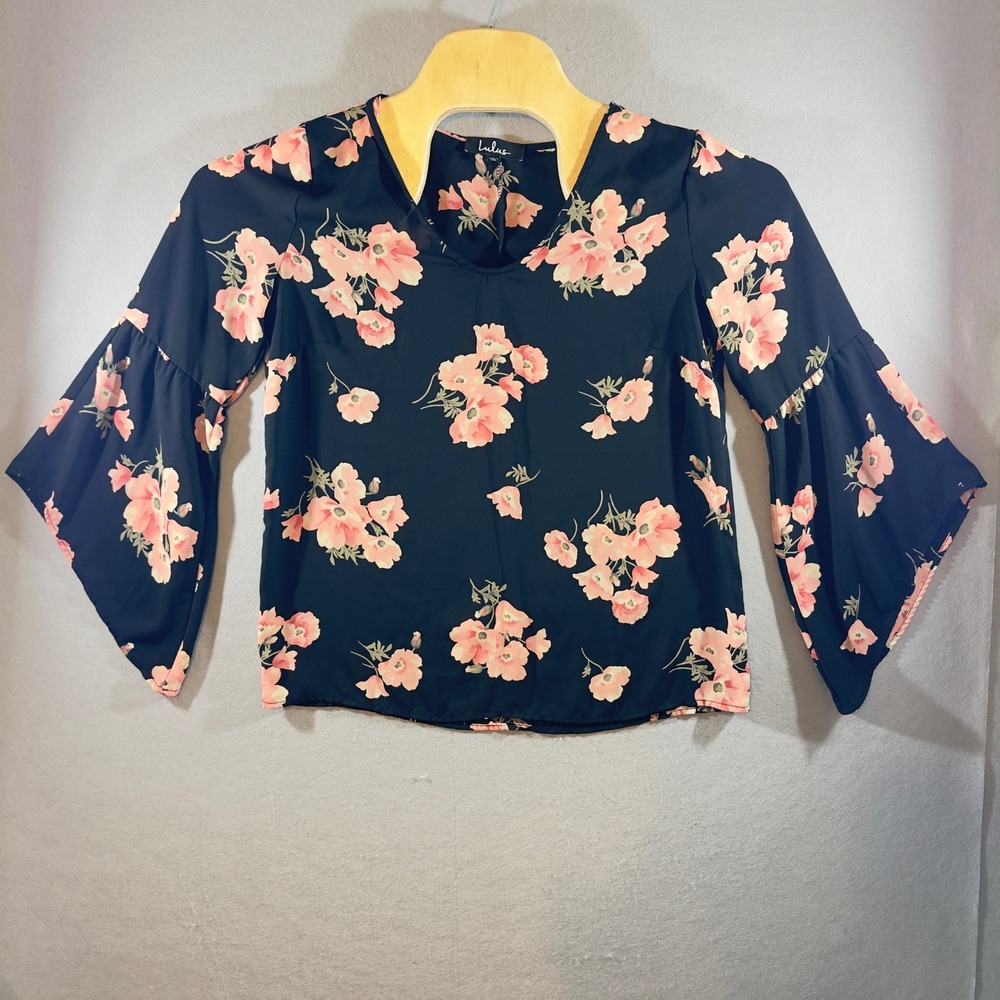 617 | Lulus Womens M Floral Bell Sleeve V-Neck Blouse Black Pink Boho Romantic